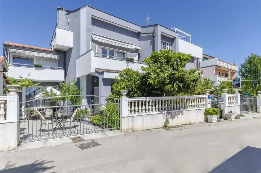 Keran apartments