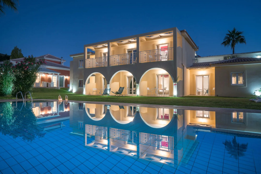 Aeolos Boutique Resort and Suites