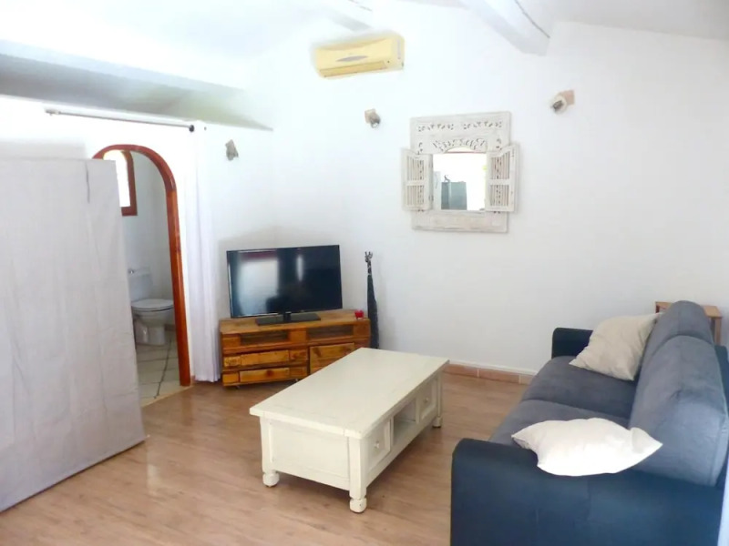 Studio in Draguignan, With Private Pool, Furnished Garden and Wifi - 3