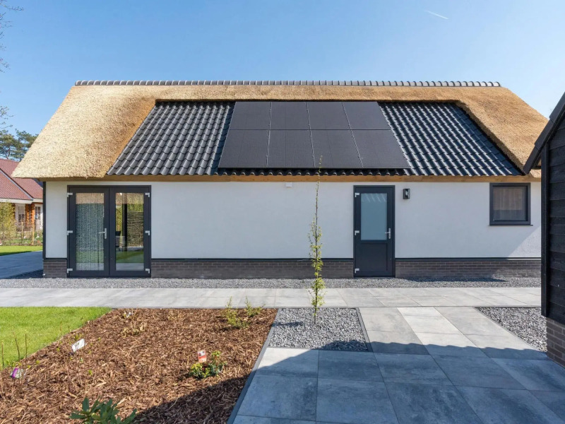 Beautiful house with two bathrooms on a holiday park near Baarle-Nassau