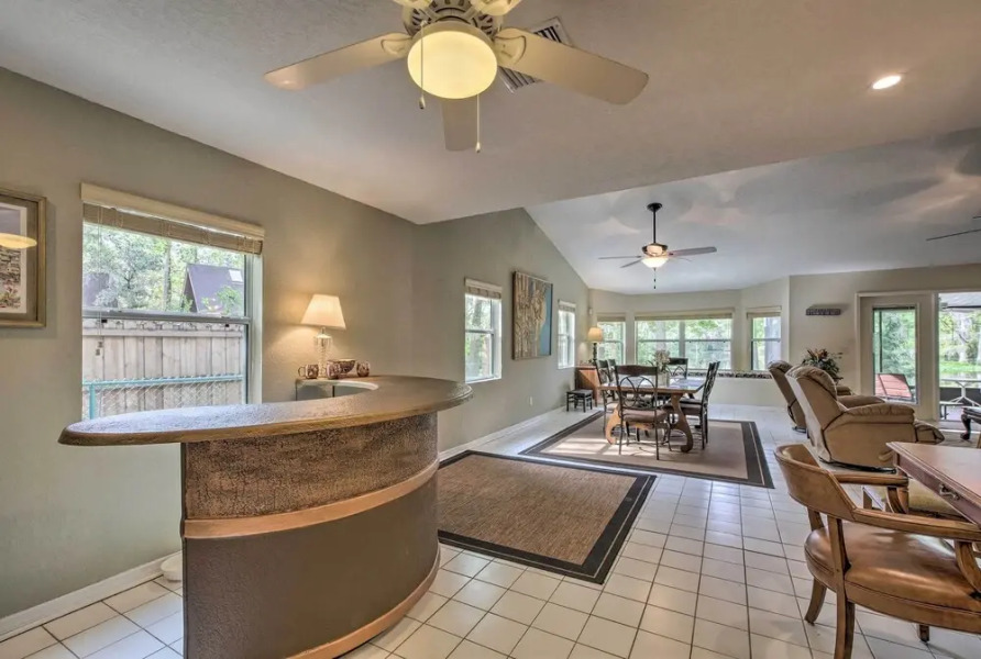 Dock & Lanai: Waterfront Home in Dunnellon