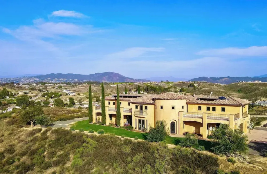Palazzo Del Sol By Avantstay Breathtaking Home w/ Mountain Views & Hot Tub