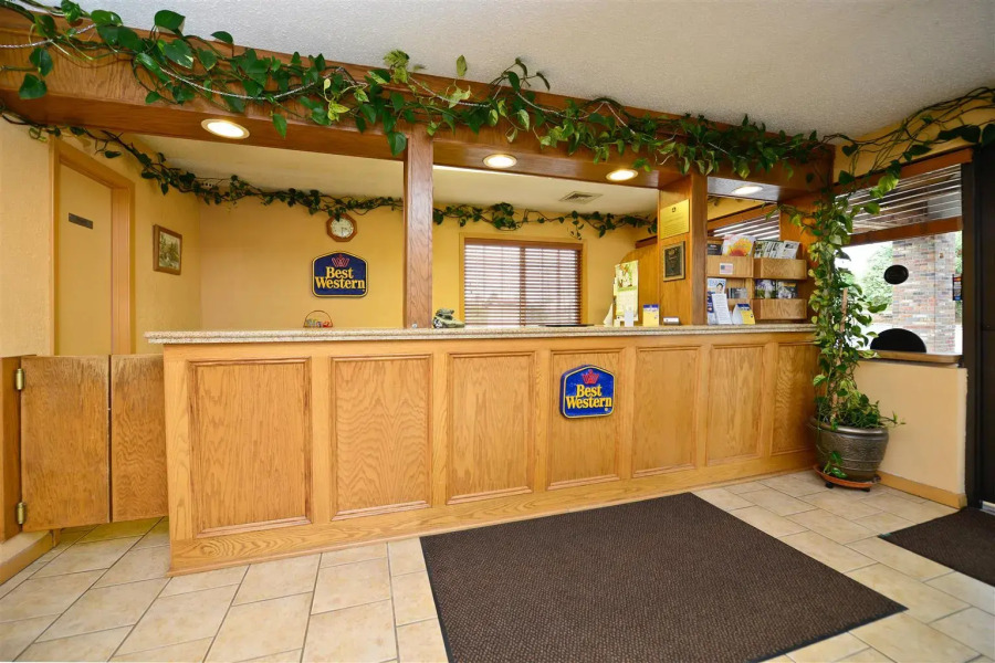 Village Inn of Hardy