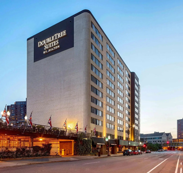 DoubleTree Suites by Hilton Hotel Minneapolis