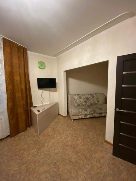 Апартаменты на проспекте 60 лет СССР 8