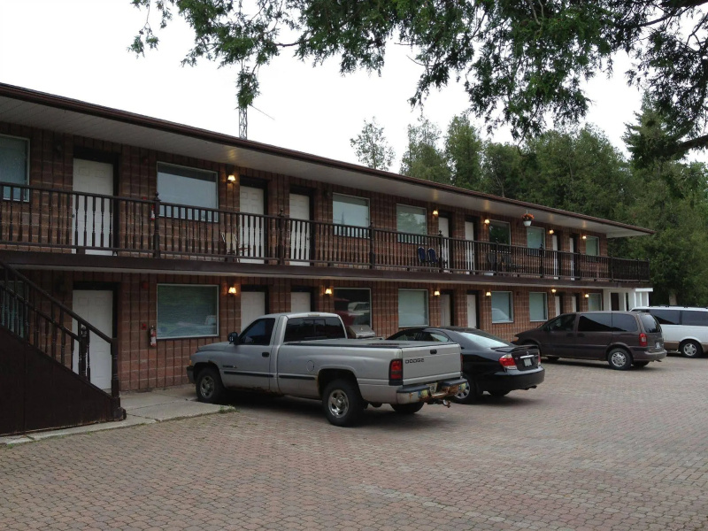 Cedar Springs Motel