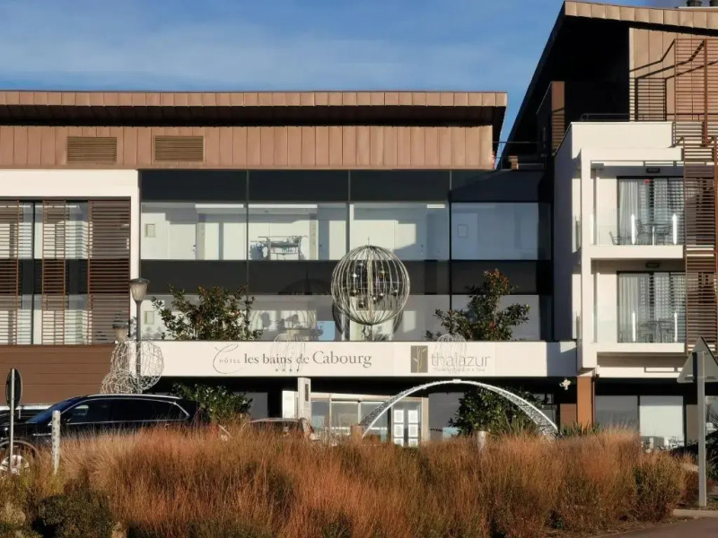 2 pièces Front de Mer ensoleillé et calme accès direct plage