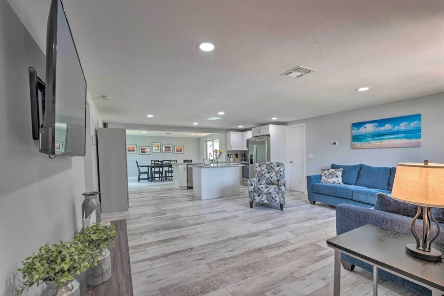 Relaxing Port Richey Getaway w/ Lanai & Pool!