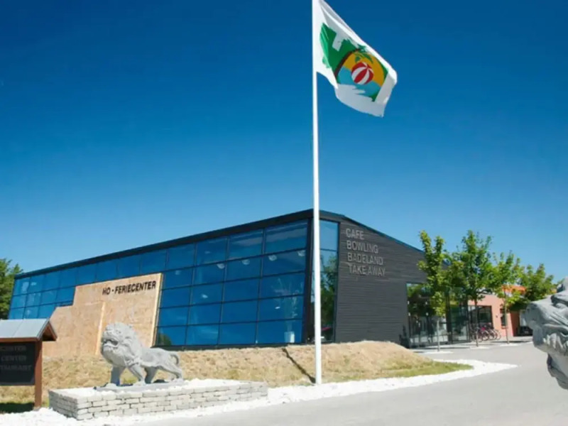 10 Person Holiday Home on a Holiday Park