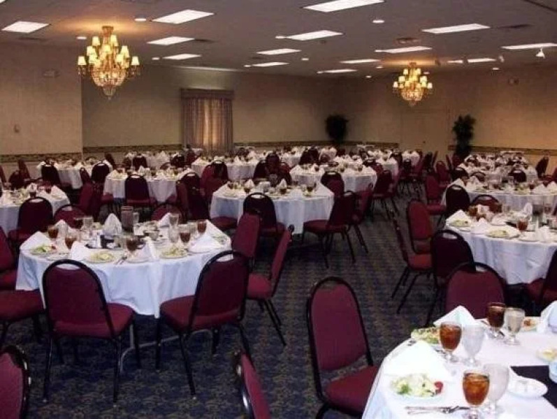 Truman Hotel & Conference Center