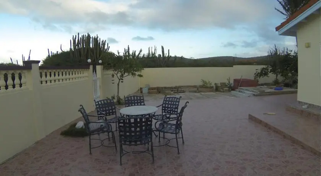 Santa Cruz Homestay Angochi House