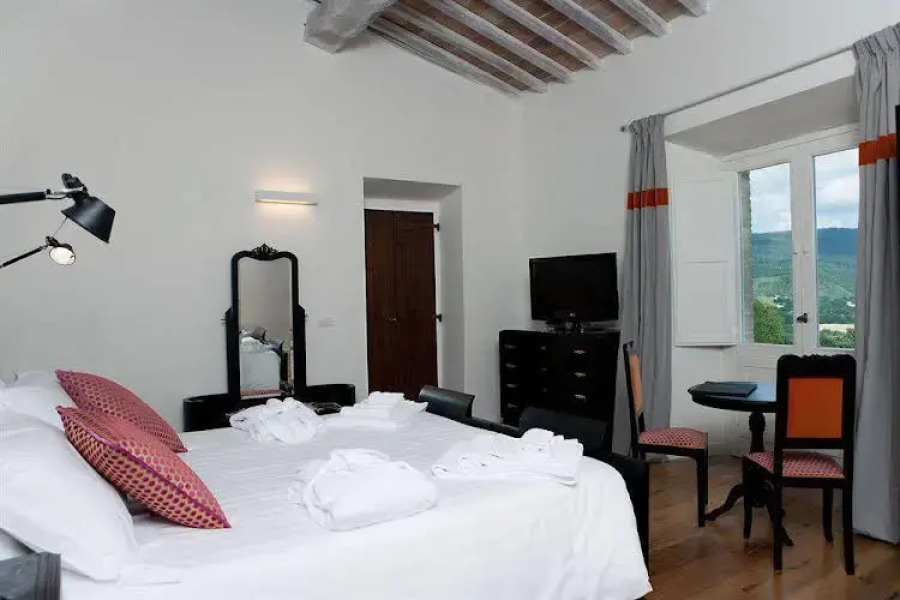 Castello Di Montignano Relais & Spa