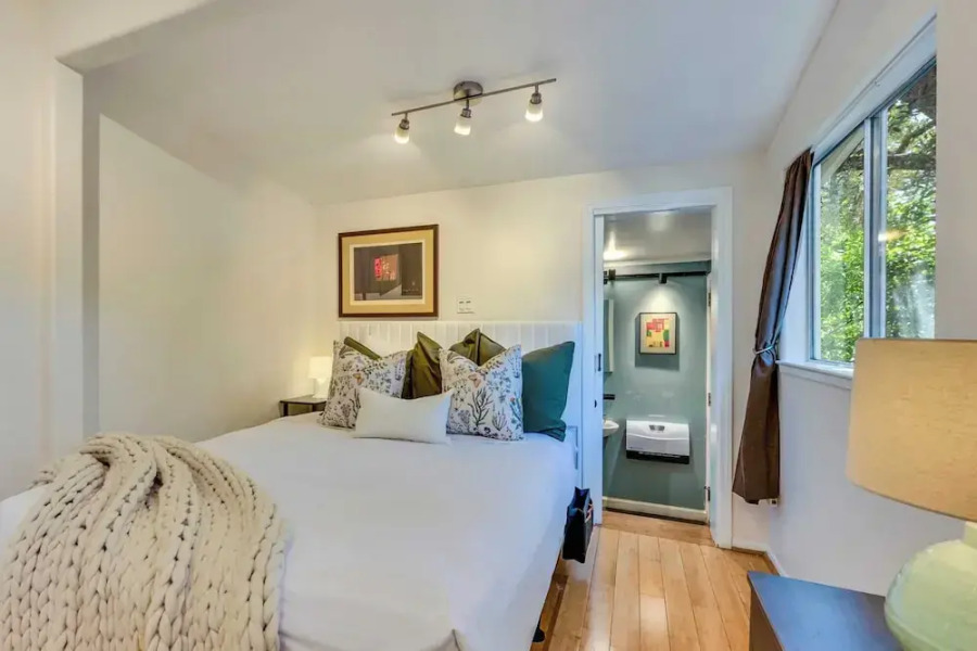 Grapevine Cottage by Avantstay Hobby Vineyard + Firepit