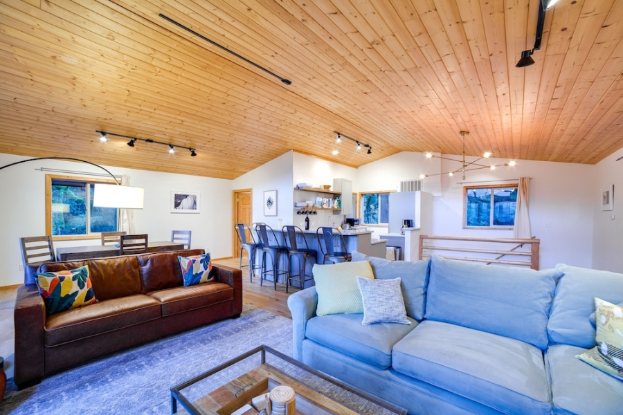 Mt. Baker Lodging Cabin 54 – Mt View, WiFi, Sleeps 6! by MBL