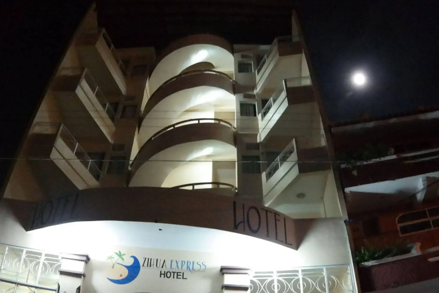 Hotel Zihua Express