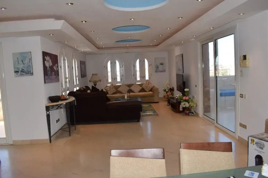 Amazing Penthouse with Sea and Roof Pool