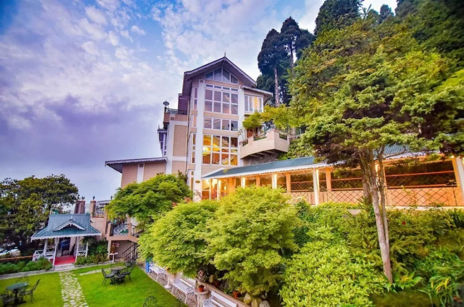 Cedar Inn