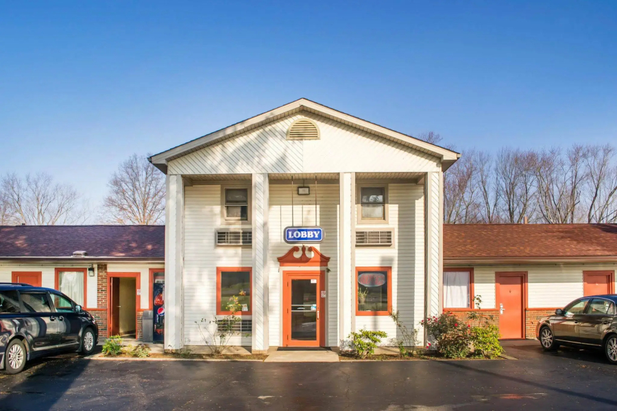 Falls Inn