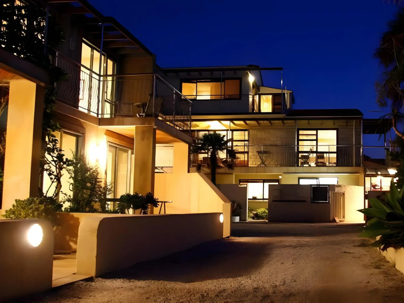 Onetangi Beach Apartments