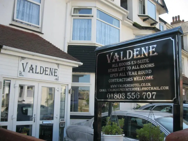 Valdene Hotel