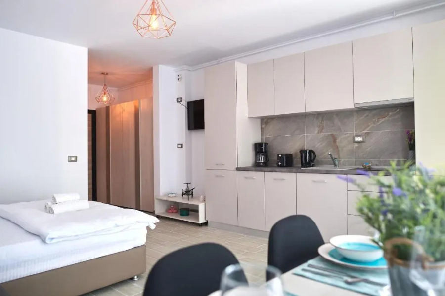 Golden Sunrise studio Spa n Pools Beach resort