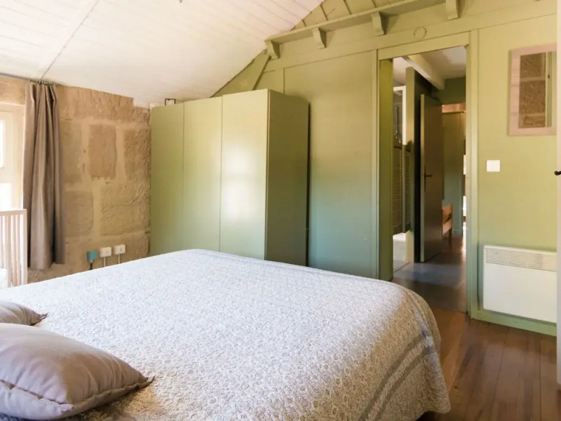 Lush Mansion in Lacapelle-marival With Jacuzzi