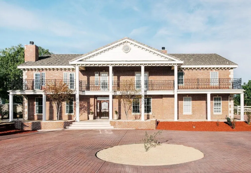 Warhol by AvantStay | Estate w/ Wine Cty Views | Sleeps 28!