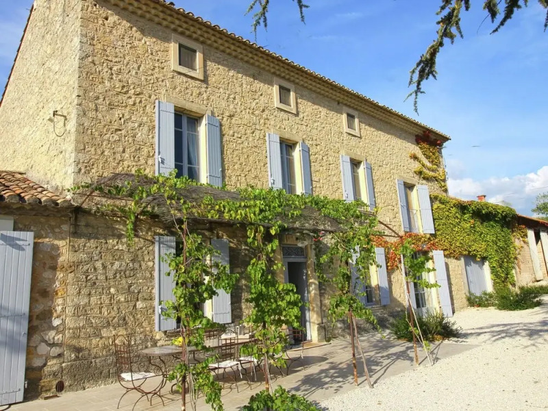 Mountain Villa in Carpentras With Pool & Majestic Views