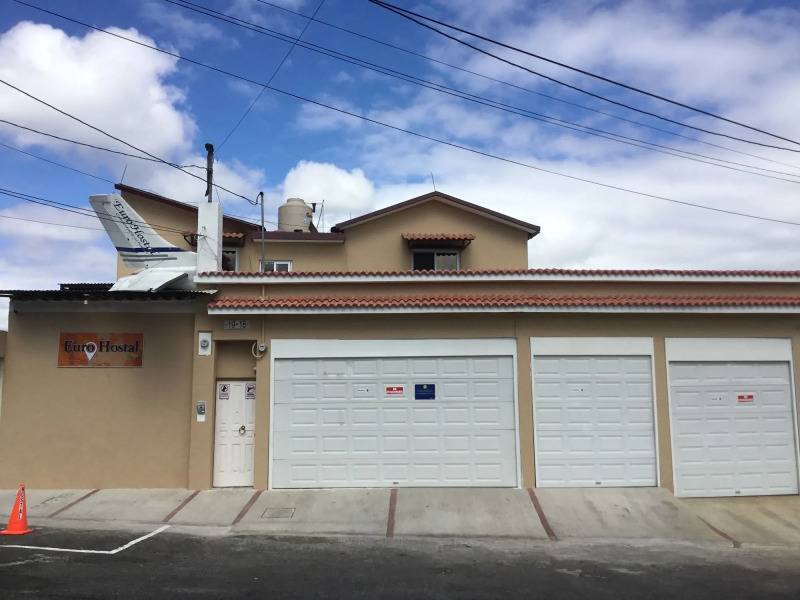 Euro Hostal - Hostel