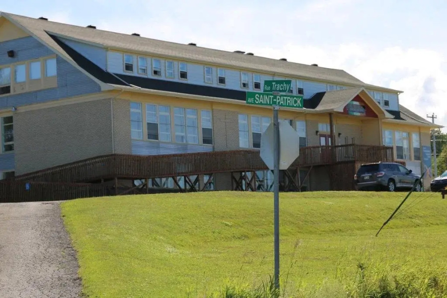 Auberge De Douglastown Hostel