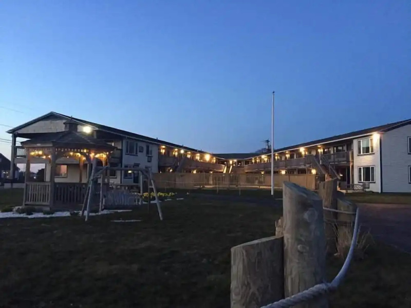 Mariner's Point Resort