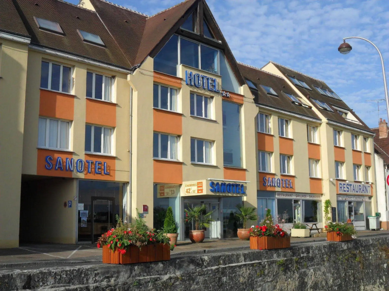 Brit Hotel Confort Gien