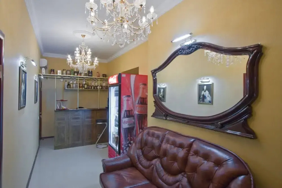 Алекс отель на Марата 22