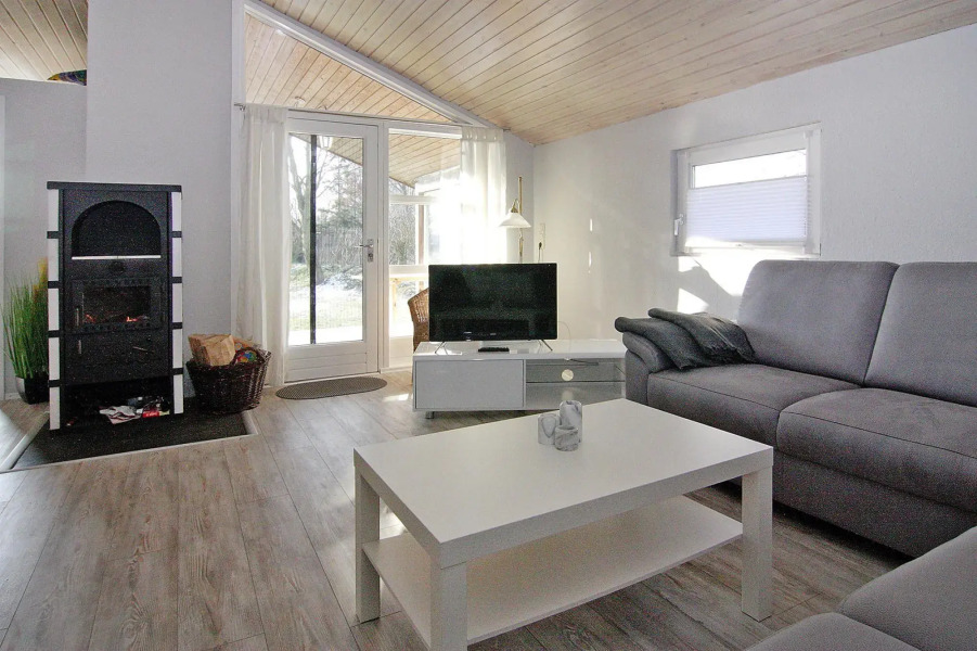 Einladendes Ferienhaus in Huenning