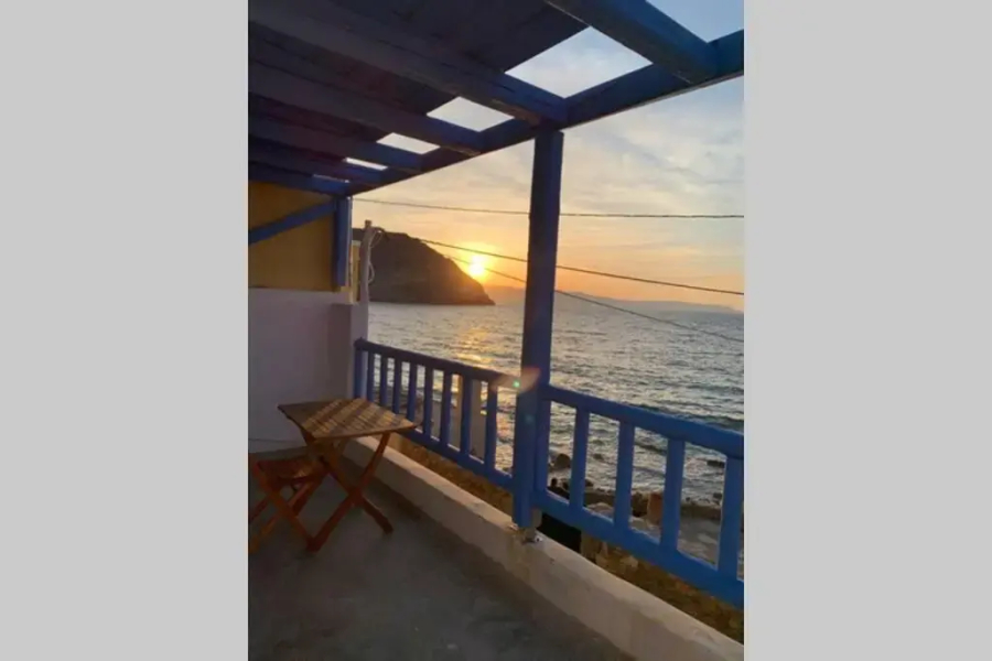 Romantic House 6 Steps From The Sea