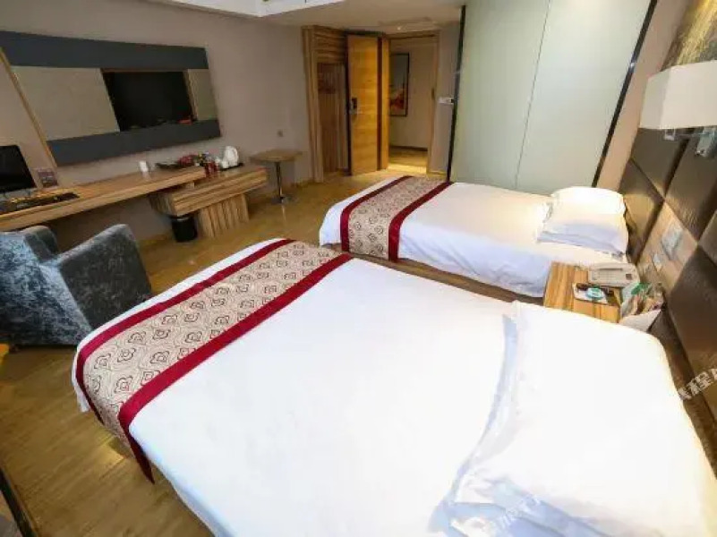 Super 8 Hotel Xiangyang Guangcai Market