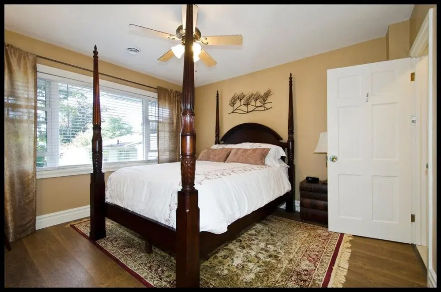 Inn-Chanted Forest B&B