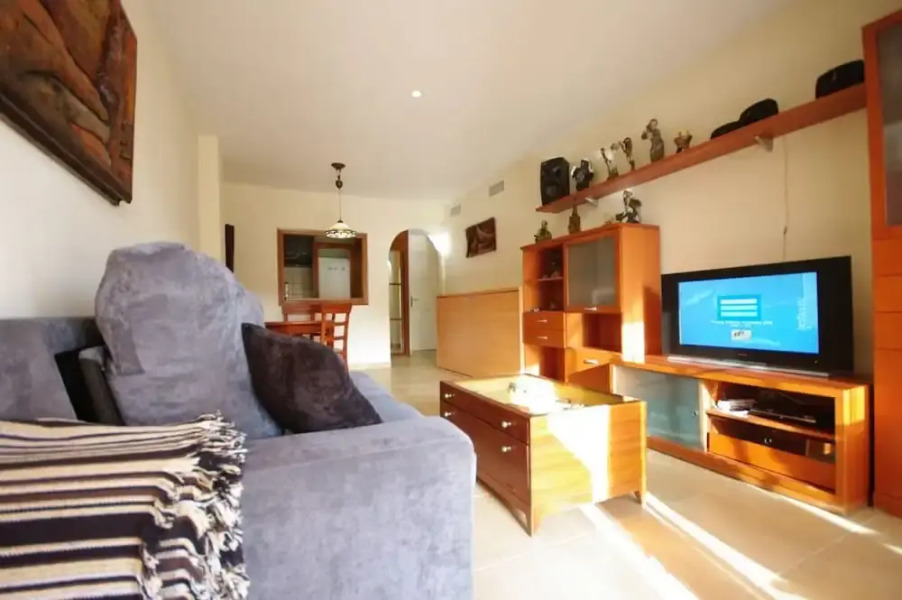 Livingtarifa - Bajo con acceso a piscina