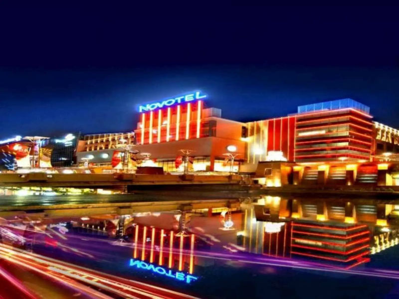 Novotel Jakarta Mangga Dua Square Hotel