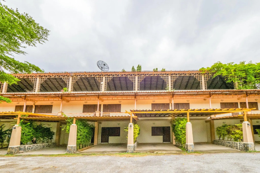 OYO 886 Maingam Riverside Resort