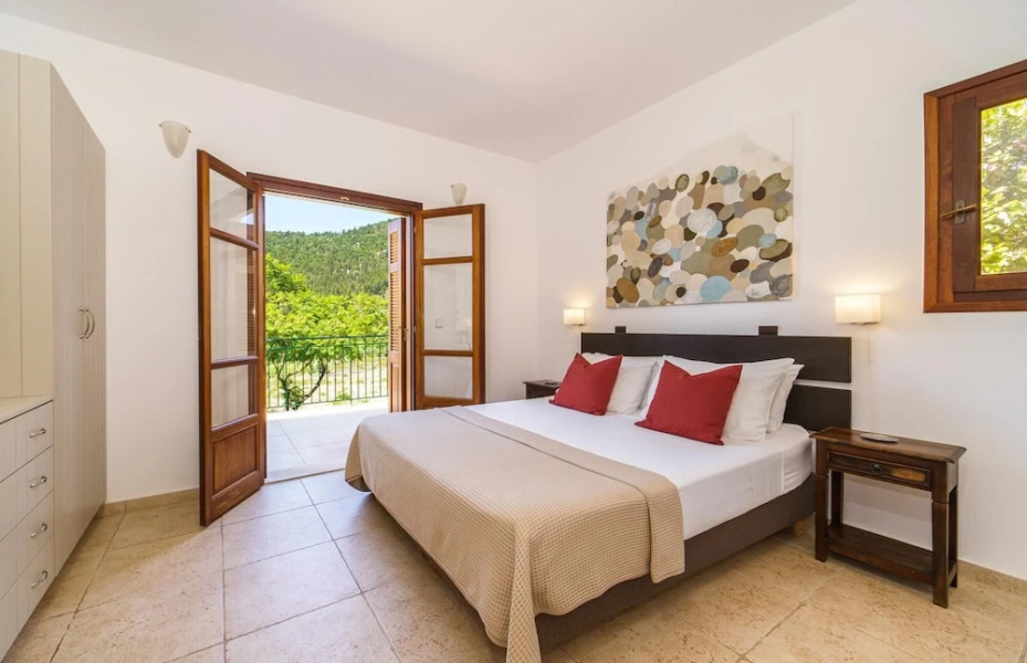 Elia Beach Villa in Ithaki