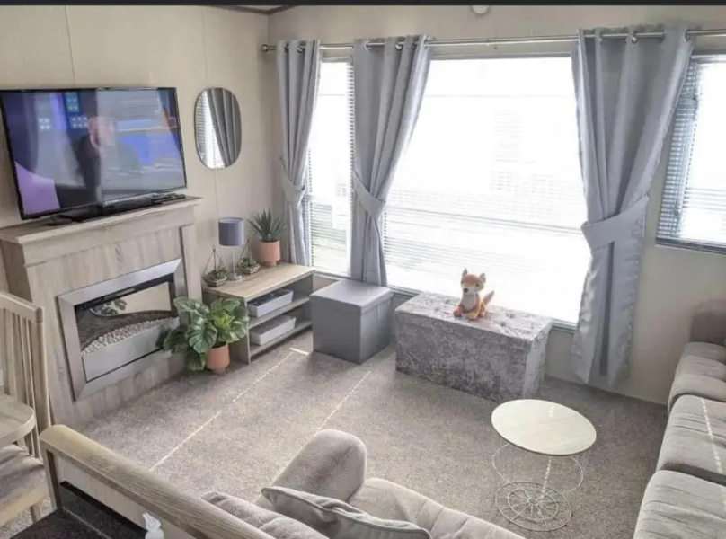Immaculate Sen Friendly 3-bed Caravan in Porthcawl