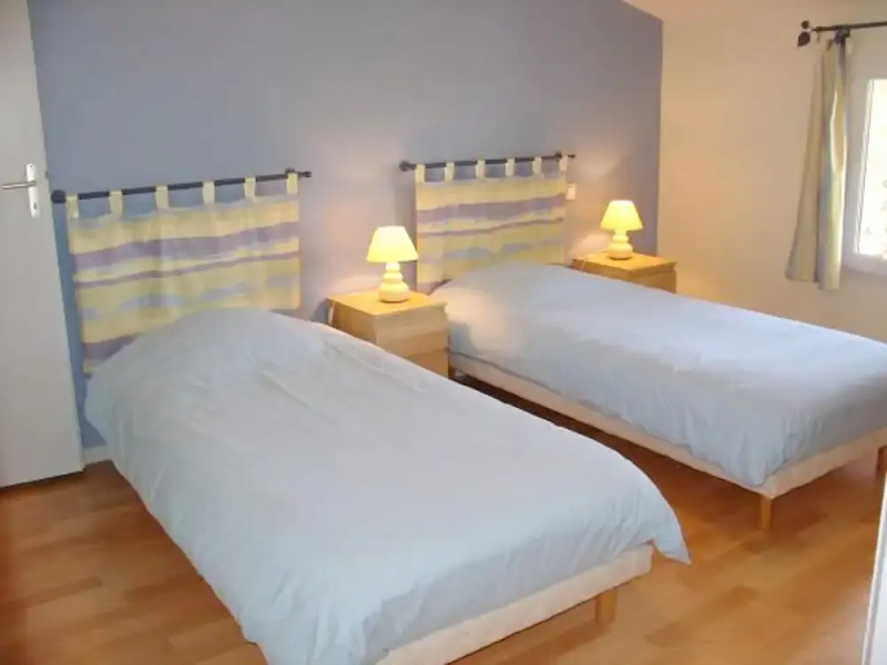House With 2 Bedrooms in Saint-vincent-la-châtre, With Pool Access, Fu