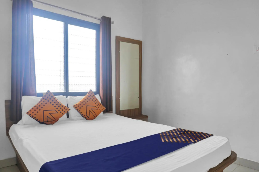 SPOT ON 82638 Purandar Lodge