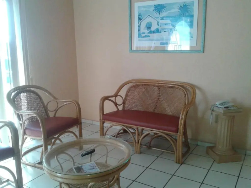 Hotel Paraiso Suites