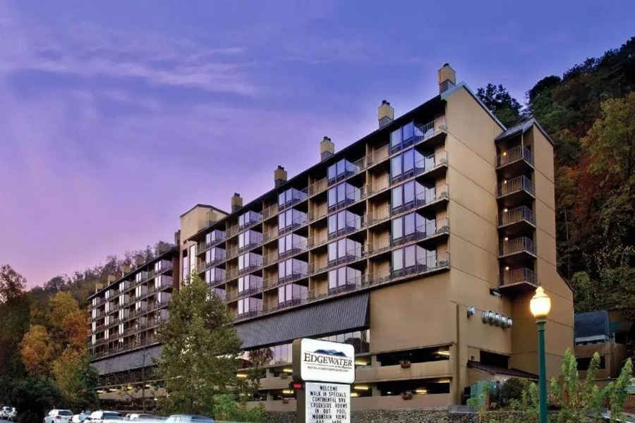 Edgewater Hotel - Gatlinburg