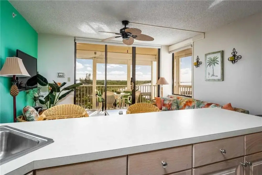 Lovers Key Beach Club PH4