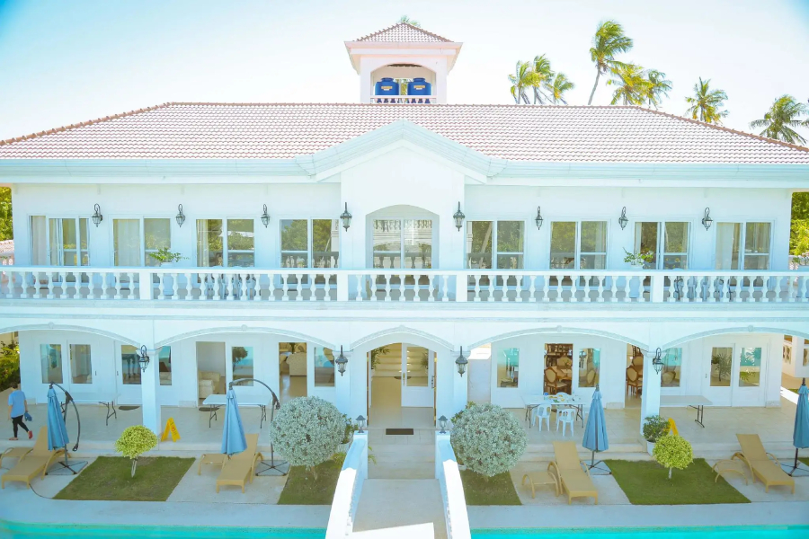 Casa Blanca by The Sea