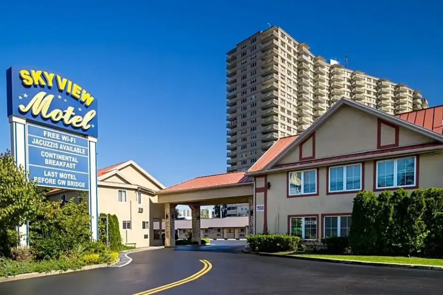 Skyview Motel