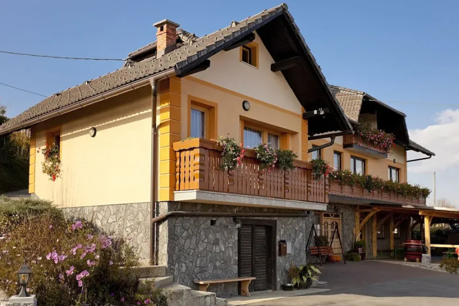 Tourist Farm Skrbina